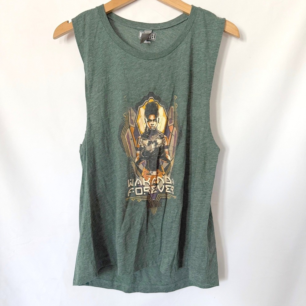 Marvel Black Panther Women's Medium Green Muscle Tank Wakanda Forever Shuri